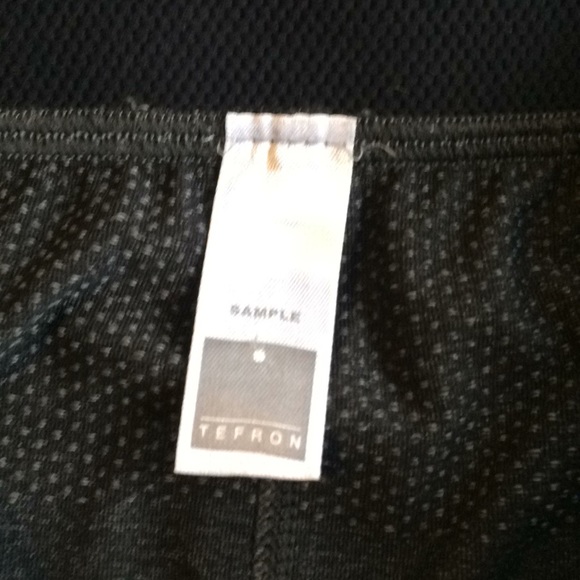 Adidas ⭐️1 of a kind⭐️ SAMPLE Capri Training Pants - Picture 6 of 8